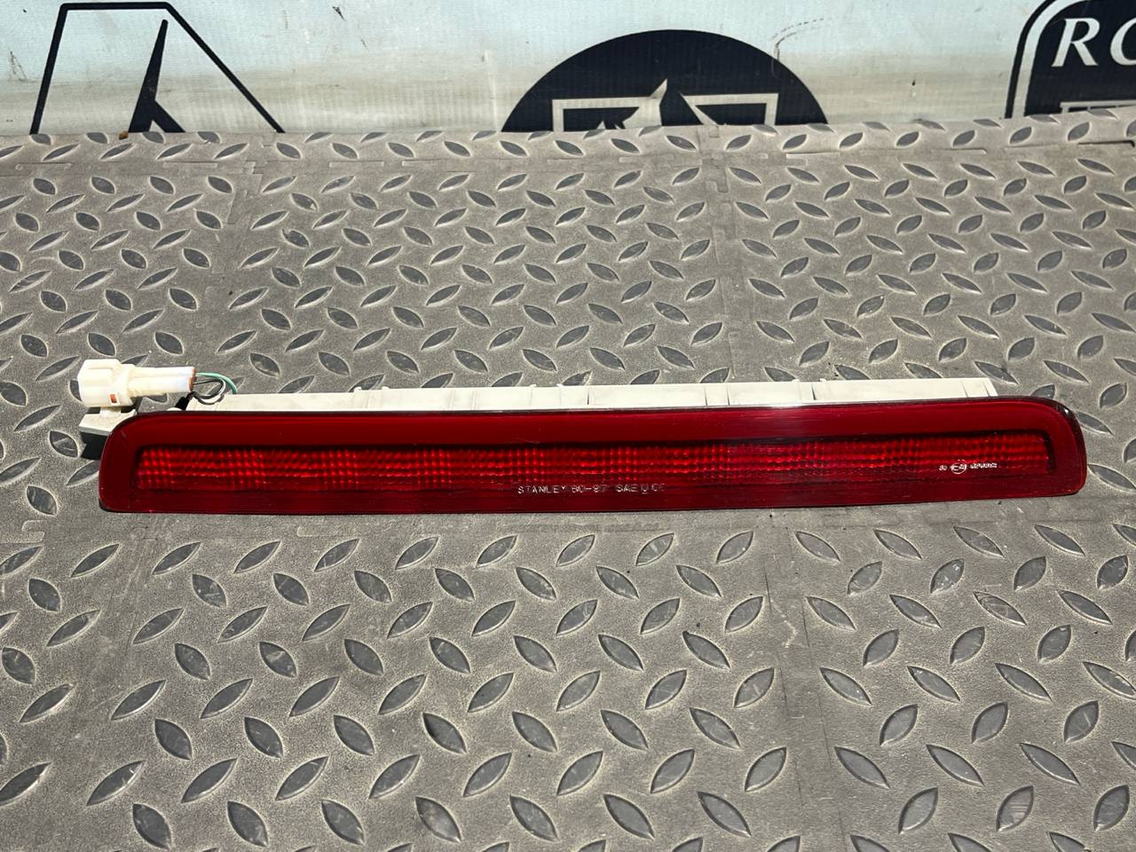 Стоп сигнал Toyota Land Cruiser Prado/120 2002-2009