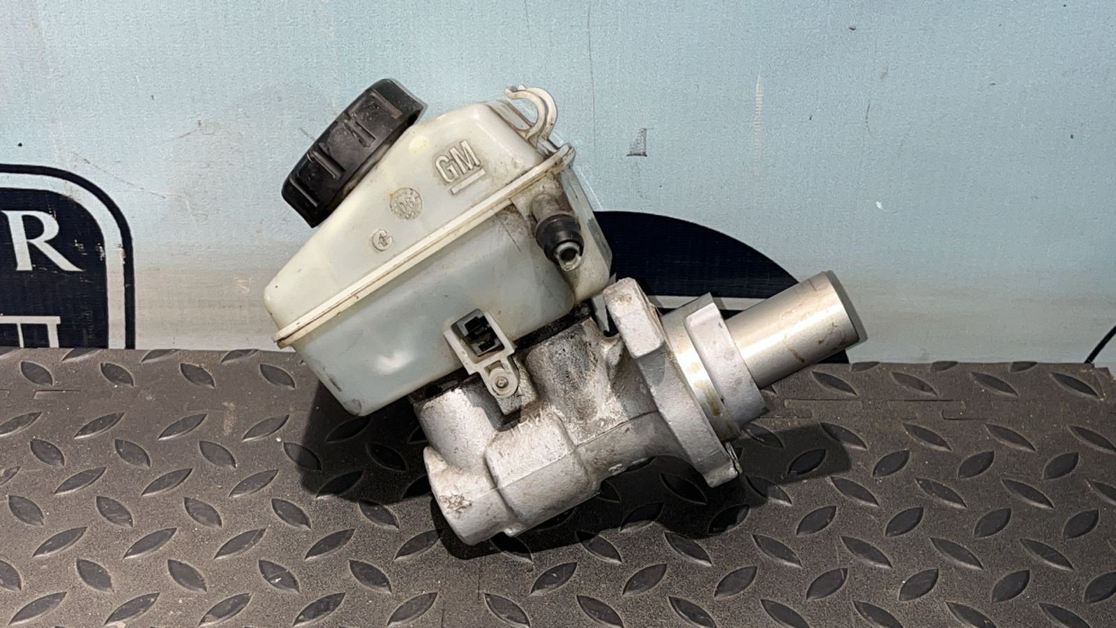 Цилиндр тормозной главный Opel Astra/H 2004-2014