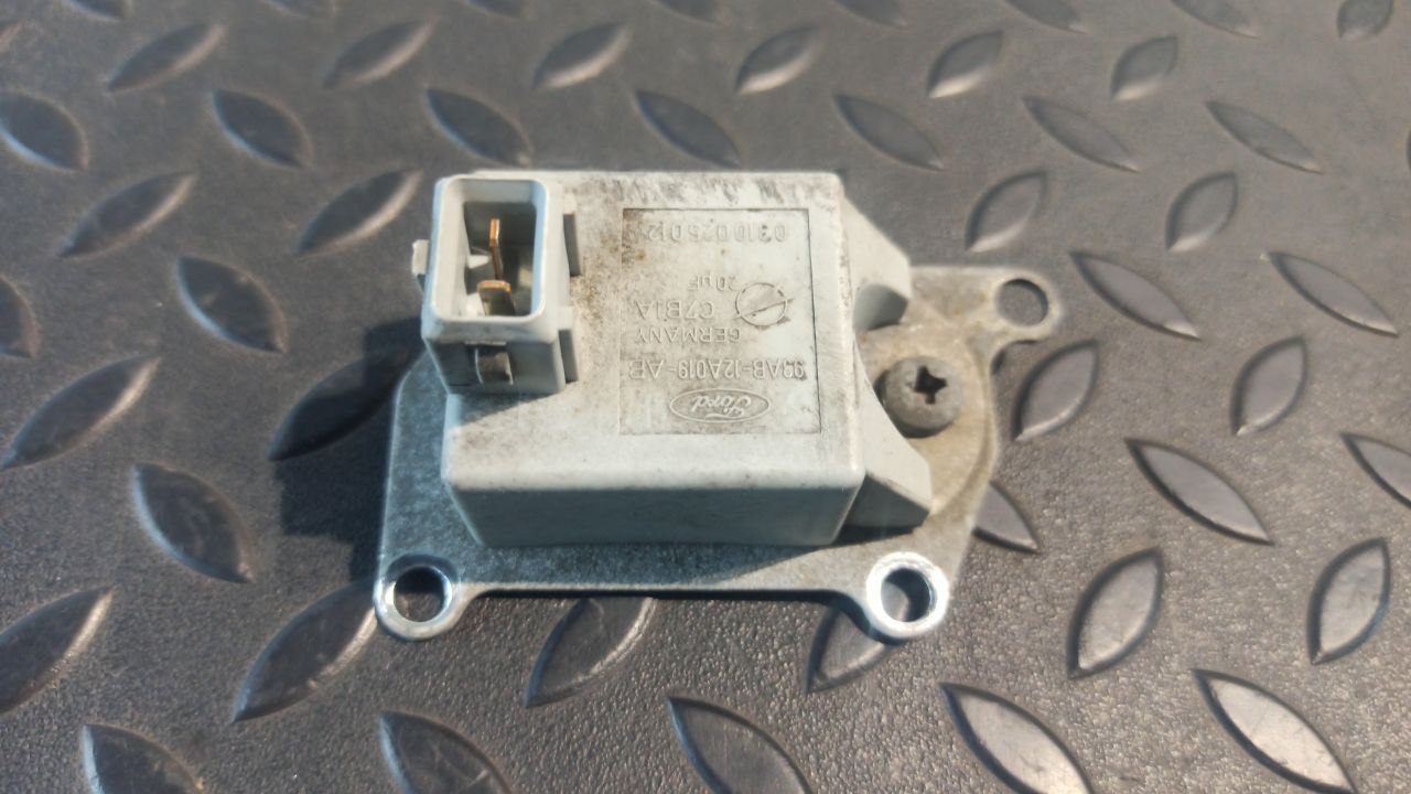 Конденсатор Ford Mondeo/3 2000-2007