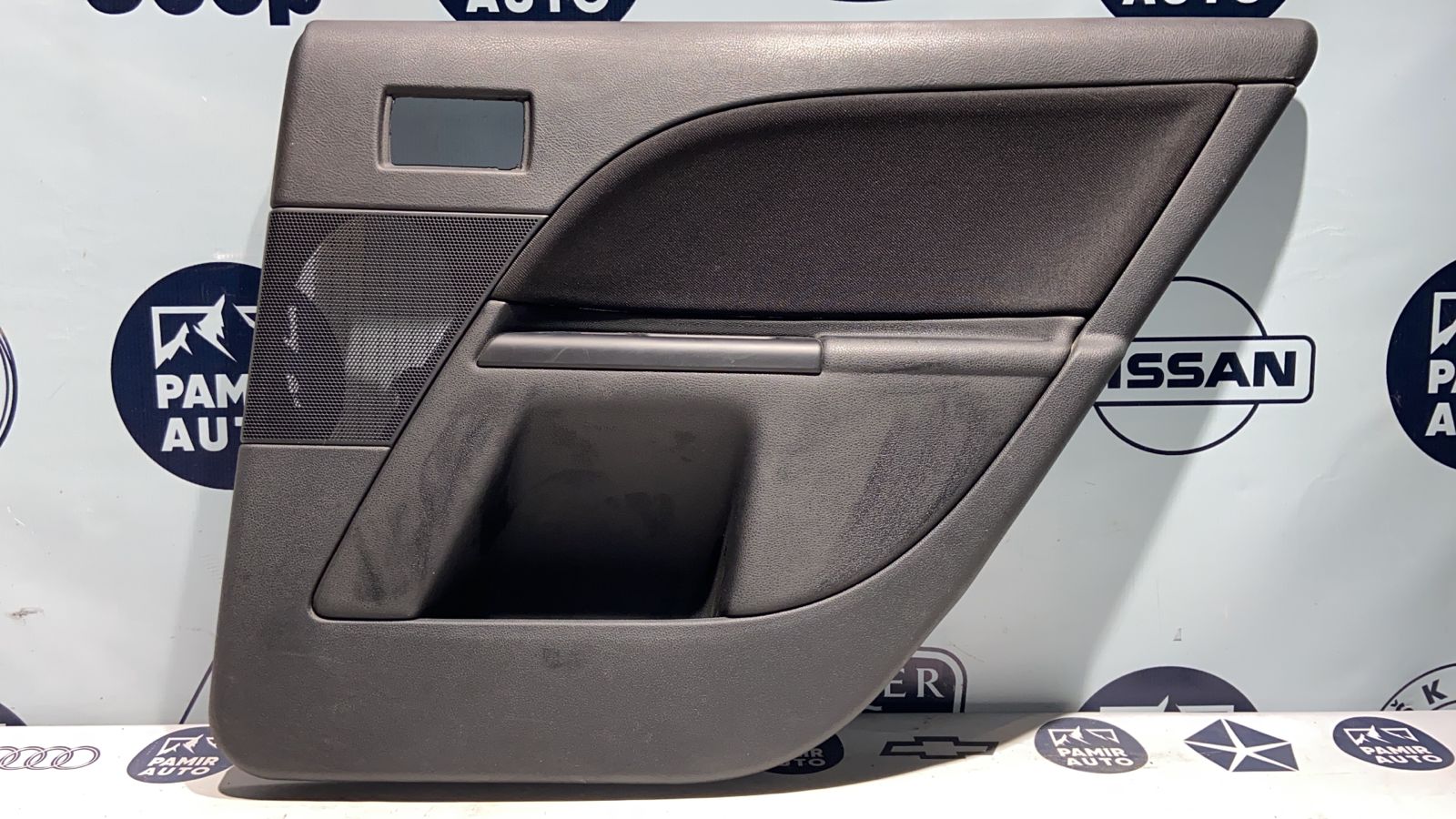 Обшивка двери задняя правая Ford Mondeo/3 2000-2007