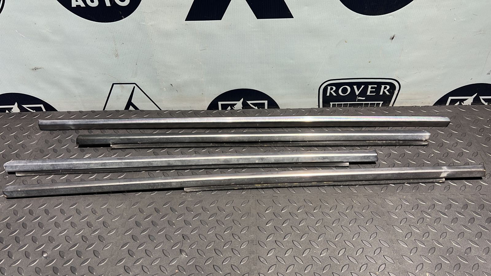 Уплотнитель двери Mercedes C/W202 1993-2001