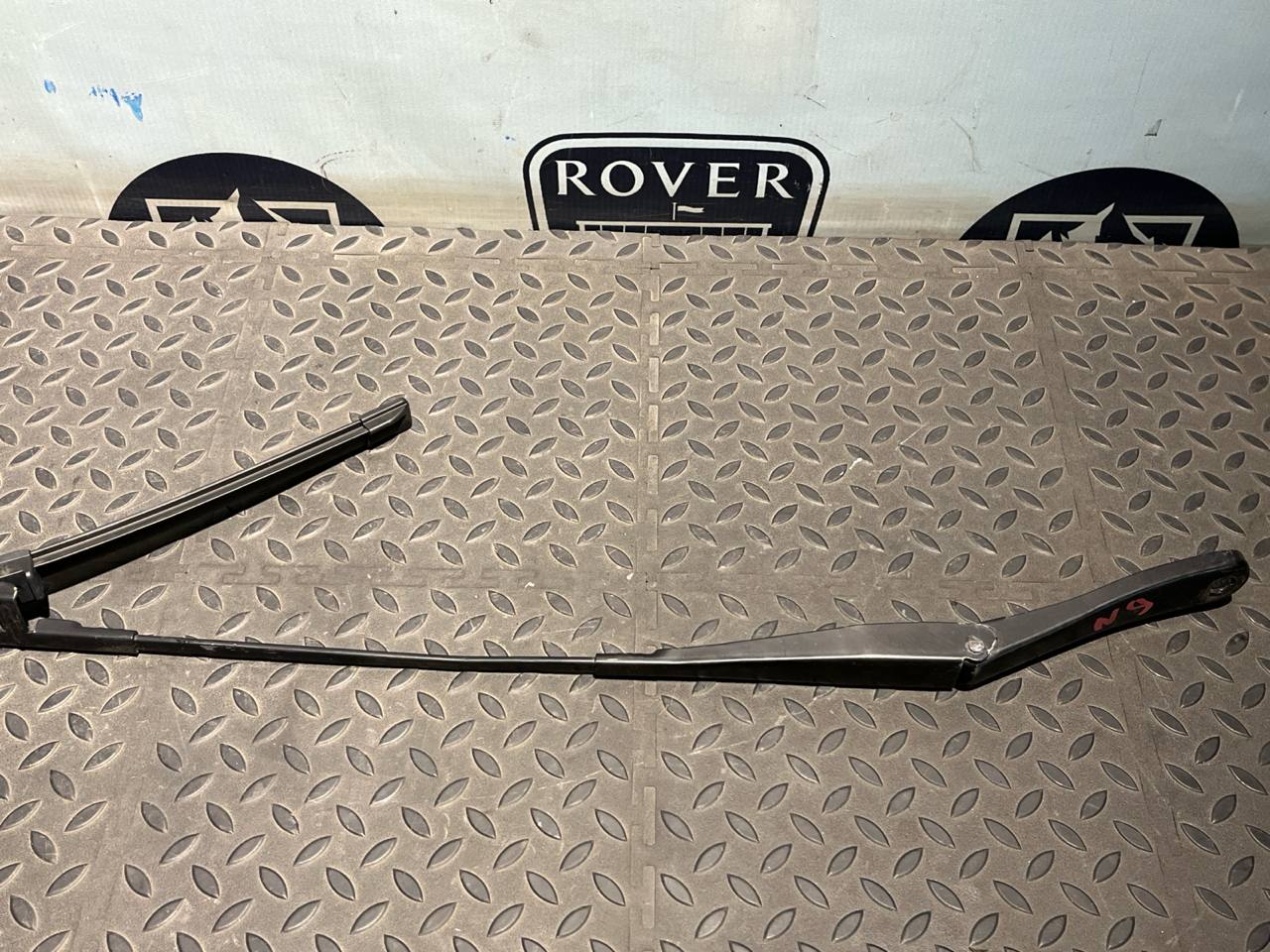 Поводок стеклоочистителя правый Opel Astra/H 2004-2014