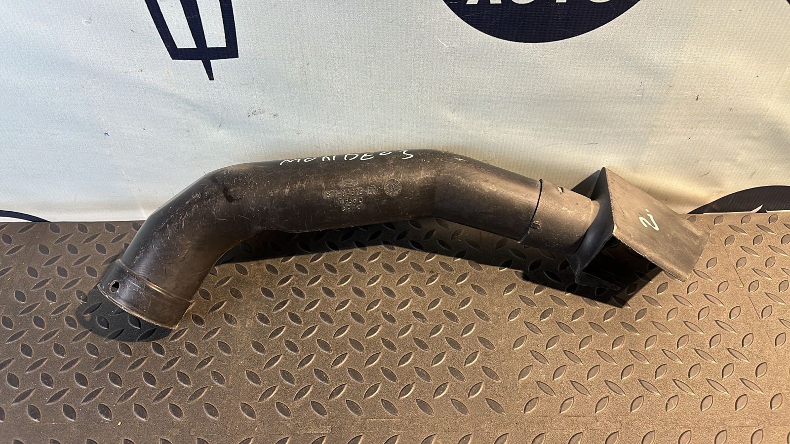 Патрубок воздушного фильтра Ford Mondeo/3 2000-2007