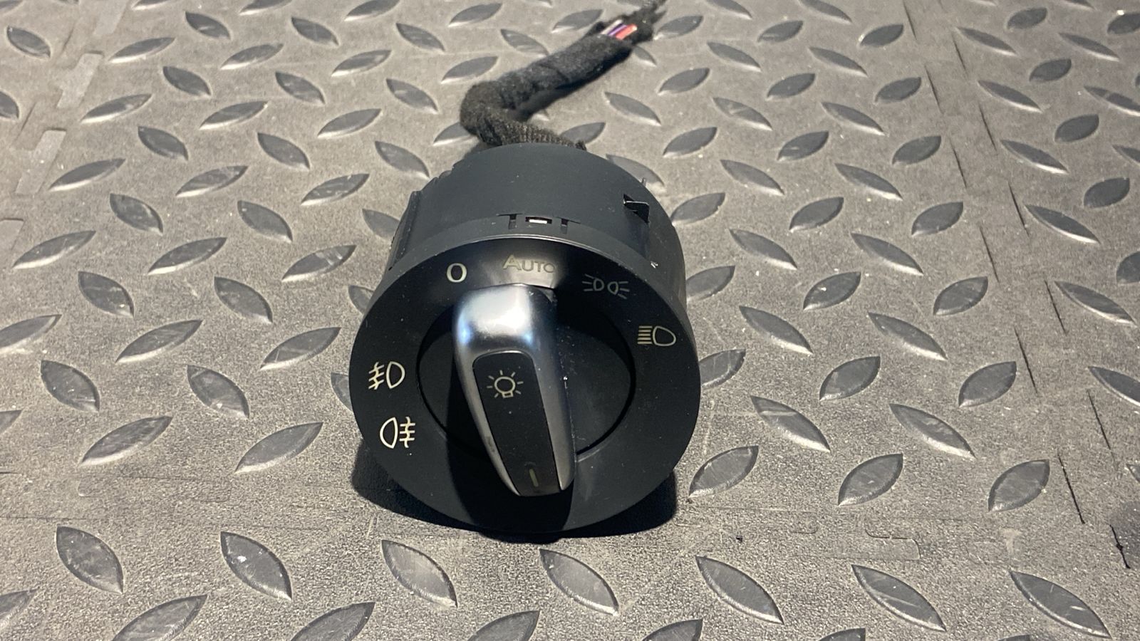 Переключатель света фар Volkswagen Golf/5 2003-2009