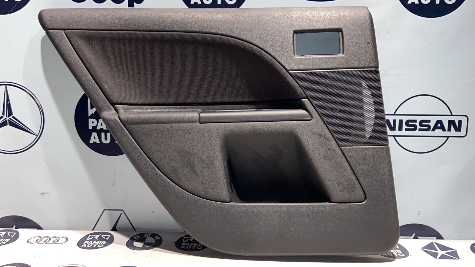 Обшивка двери задняя левая Ford Mondeo/3 2000-2007