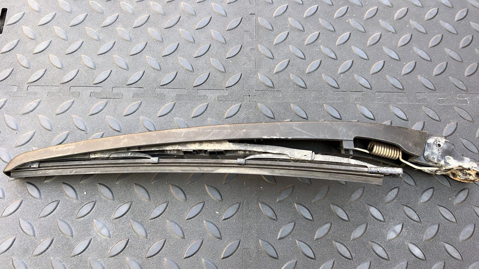 Поводок стеклоочистителя задний BMW 3/E46 1998-2007