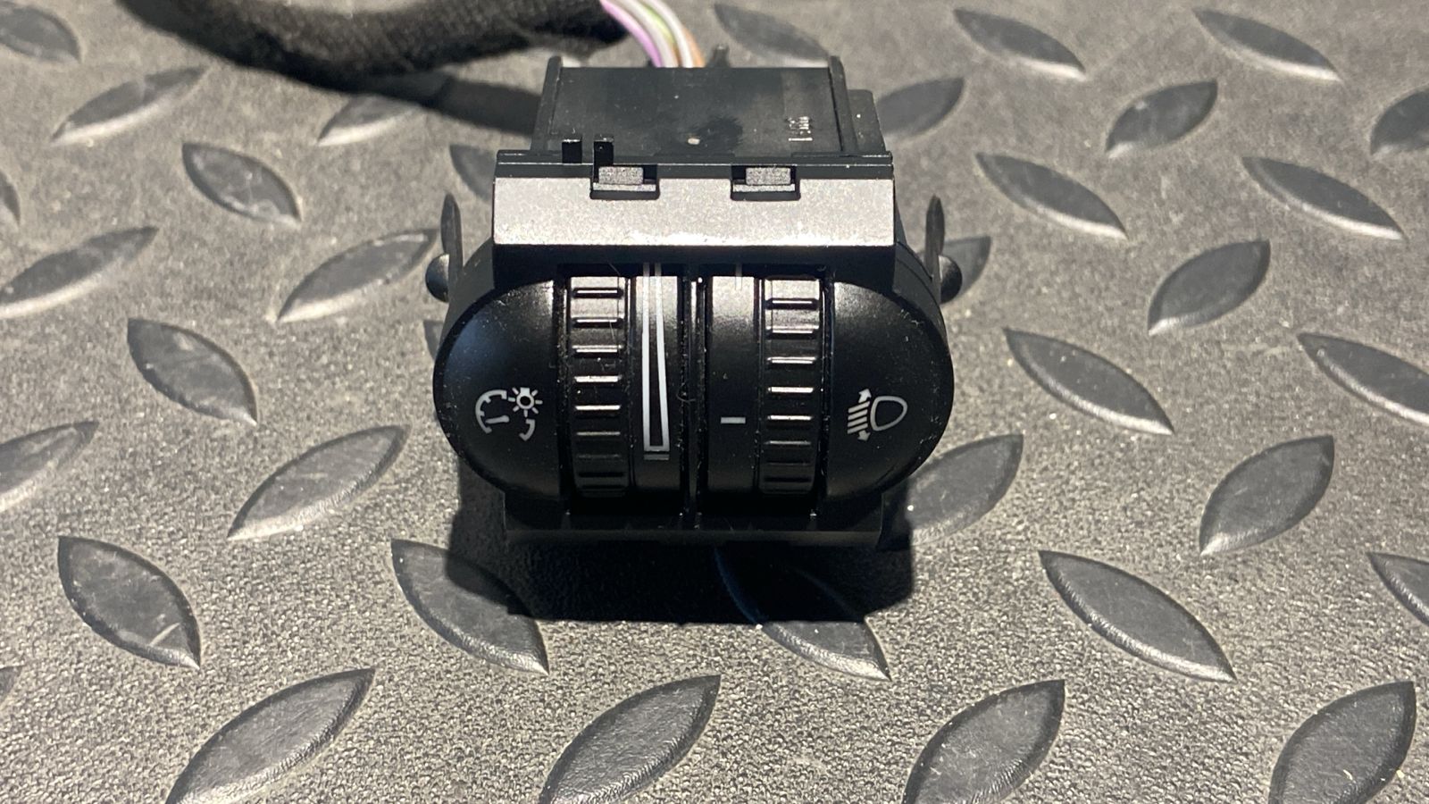 Кнопка корректора фар Volkswagen Golf/5 2003-2009