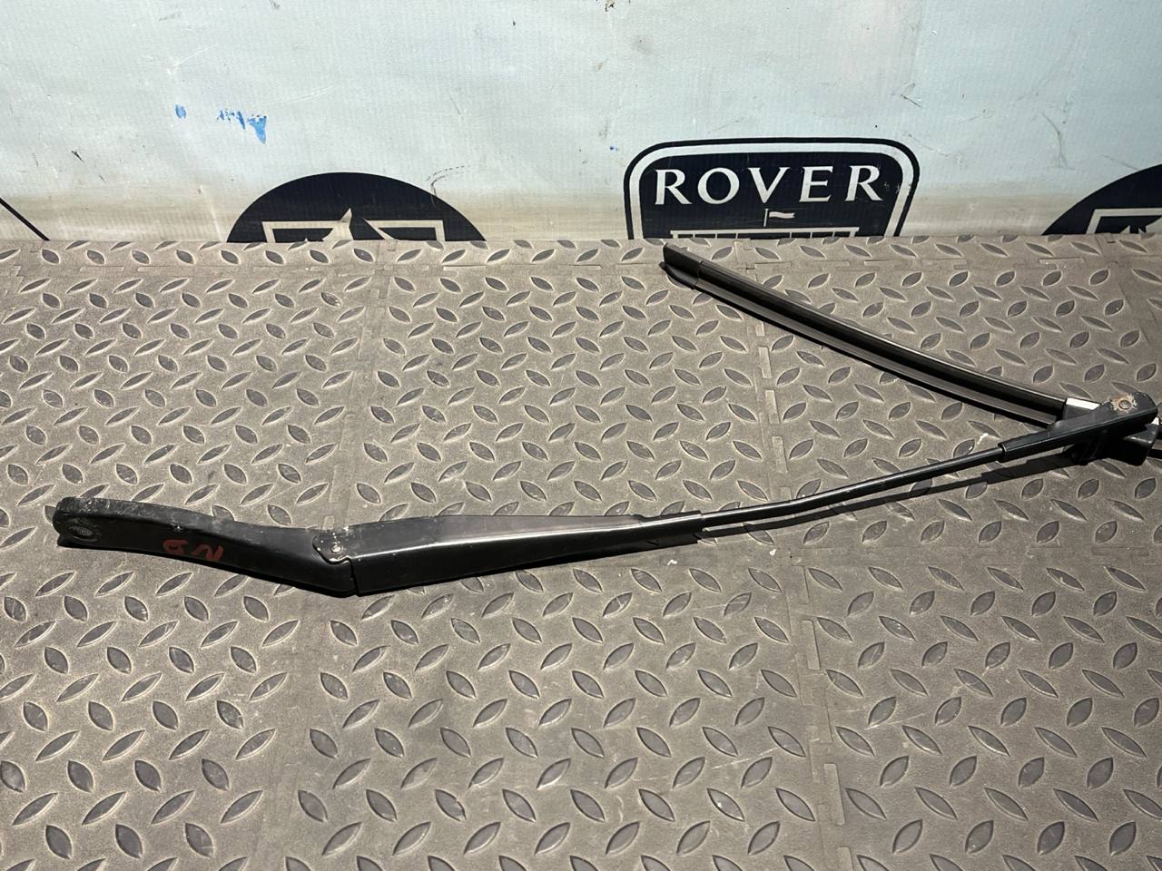 Поводок стеклоочистителя левый Opel Astra/H 2004-2014