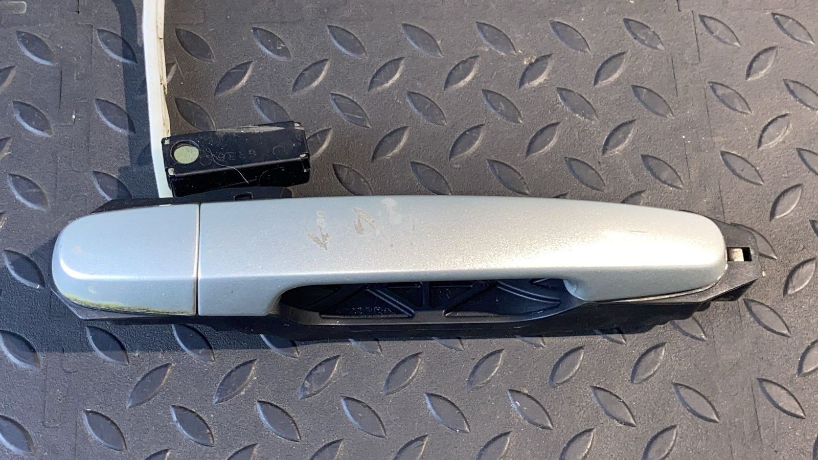 Ручка двери задняя правая Toyota Avensis/2 2003-2009