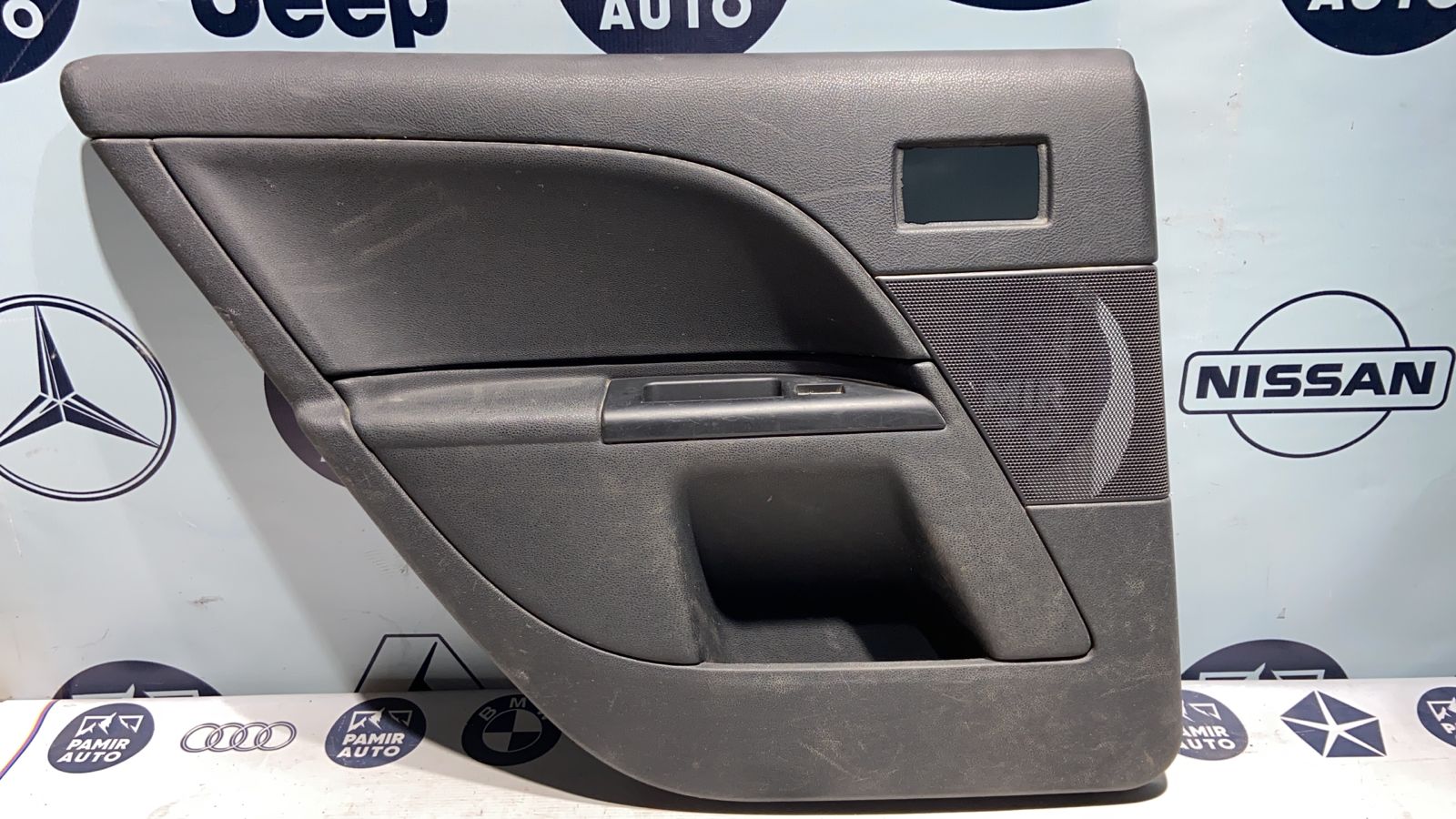 Обшивка двери задняя левая Ford Mondeo/3 2000-2007