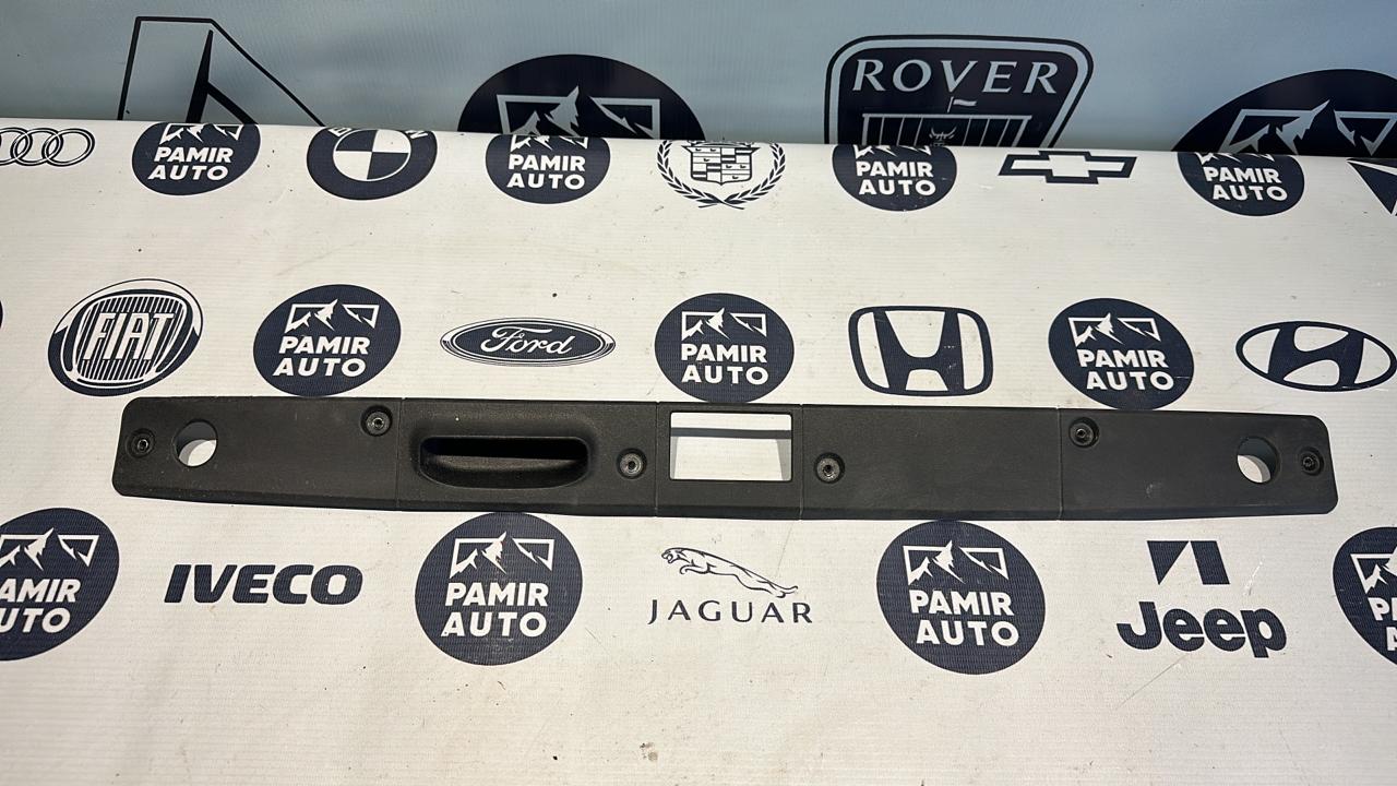 Обшивка крышки багажника Mercedes E/W211 2002-2009