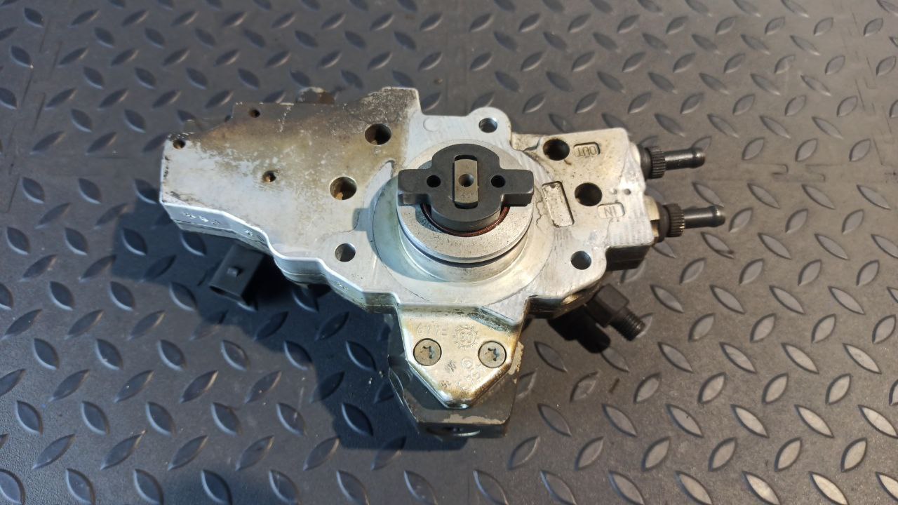 Насос топливный (ТНВД) Mercedes E/W211 2002-2009