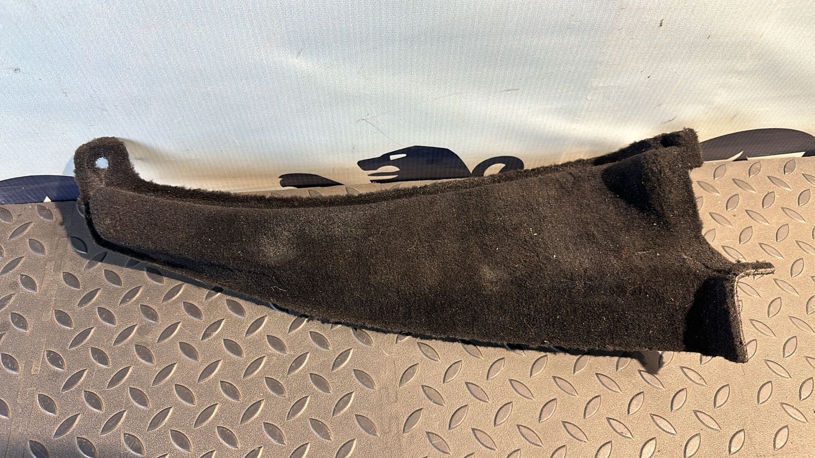 Обшивка багажника левая Mercedes C/W204 2006-2015