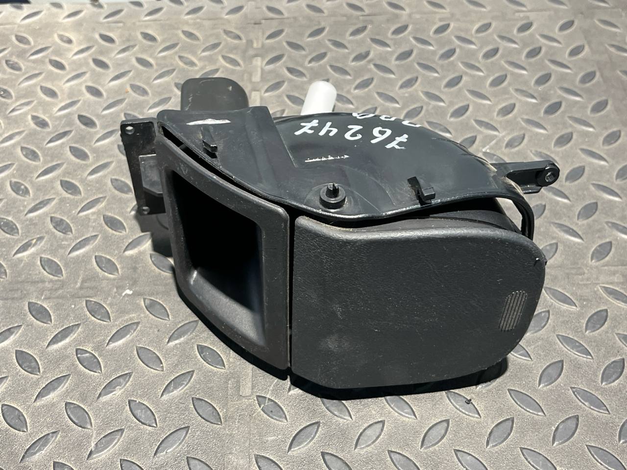 Подстаканник Mercedes M/W163 1997-2005