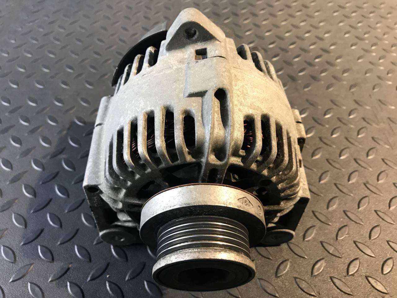 Генератор Renault Megane/2 2002-2009