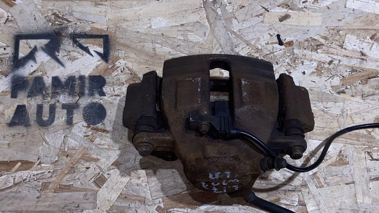 Суппорт передний левый Mercedes C/W203 2000-2008