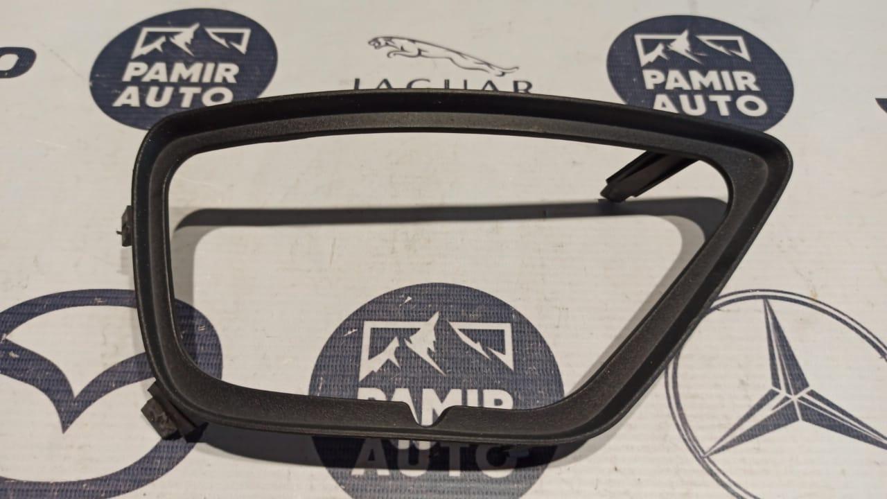 Накладка фары противотуманной правая Ford Focus 1998-2007