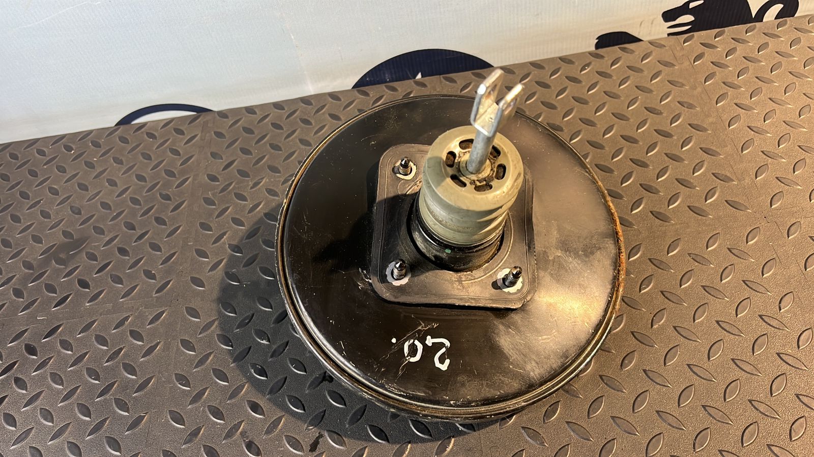 Усилитель тормозов вакуумный Renault Sandero 2009-2014