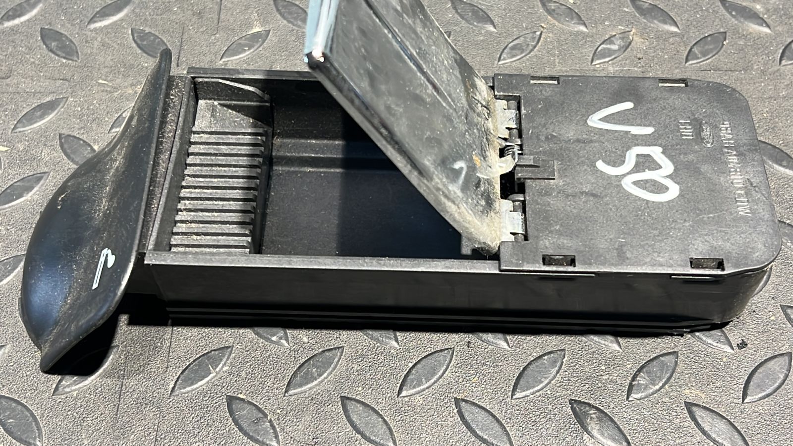 Пепельница Ford Focus 1998-2007