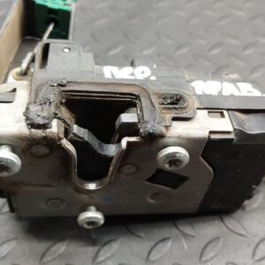Замок двери передний правый Opel Astra/H 2004-2014