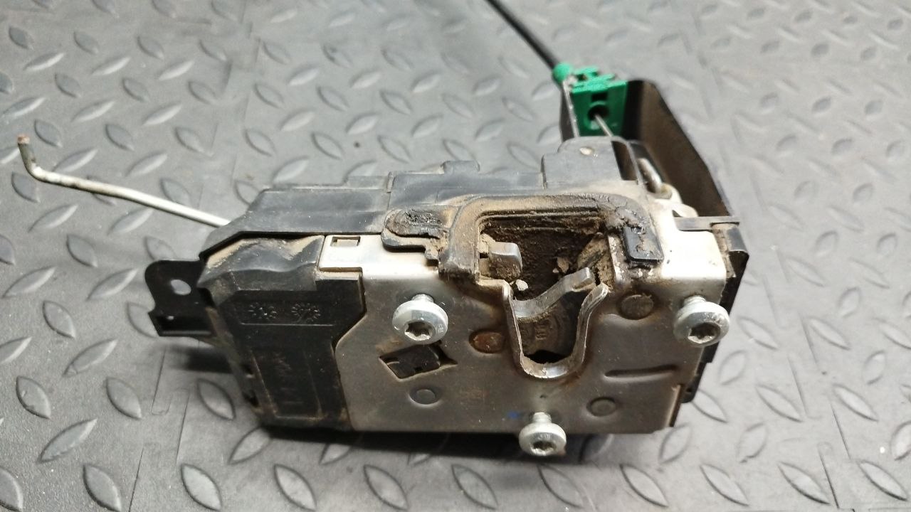 Замок двери передний левый Opel Astra/H 2004-2014