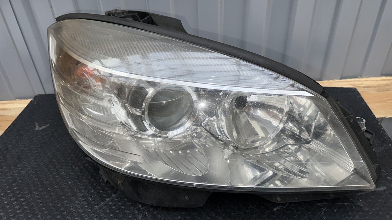 Фара правая Mercedes C/W204 2006-2015