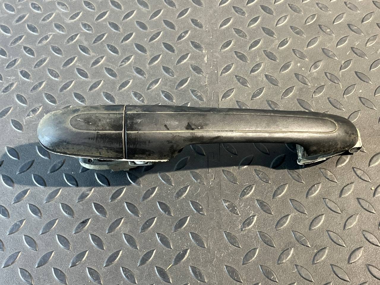 Ручка двери багажника правая Mercedes Vito/W639 2003-2014