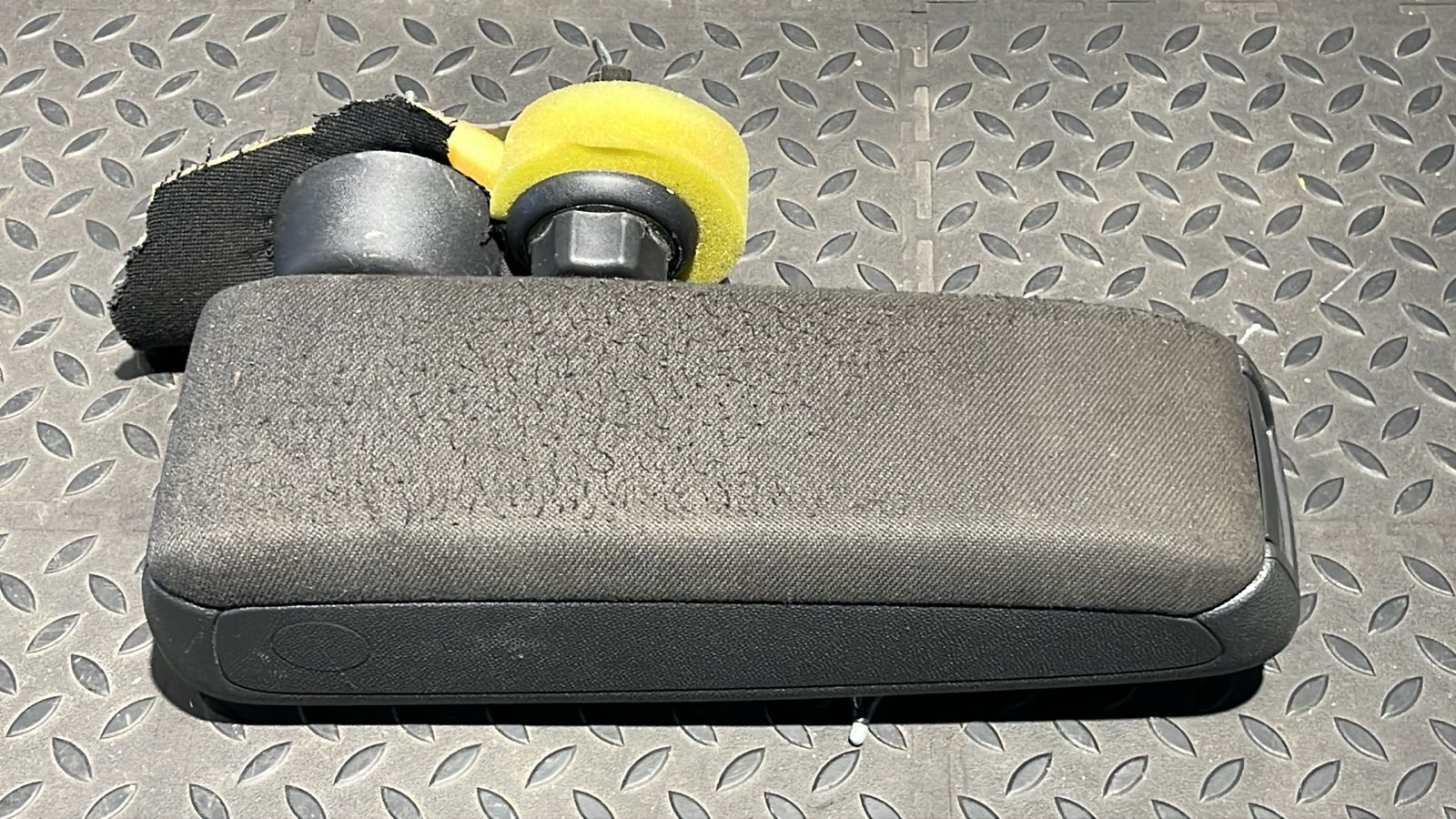 Подлокотник сиденья Opel Zafira/B 2005-2014