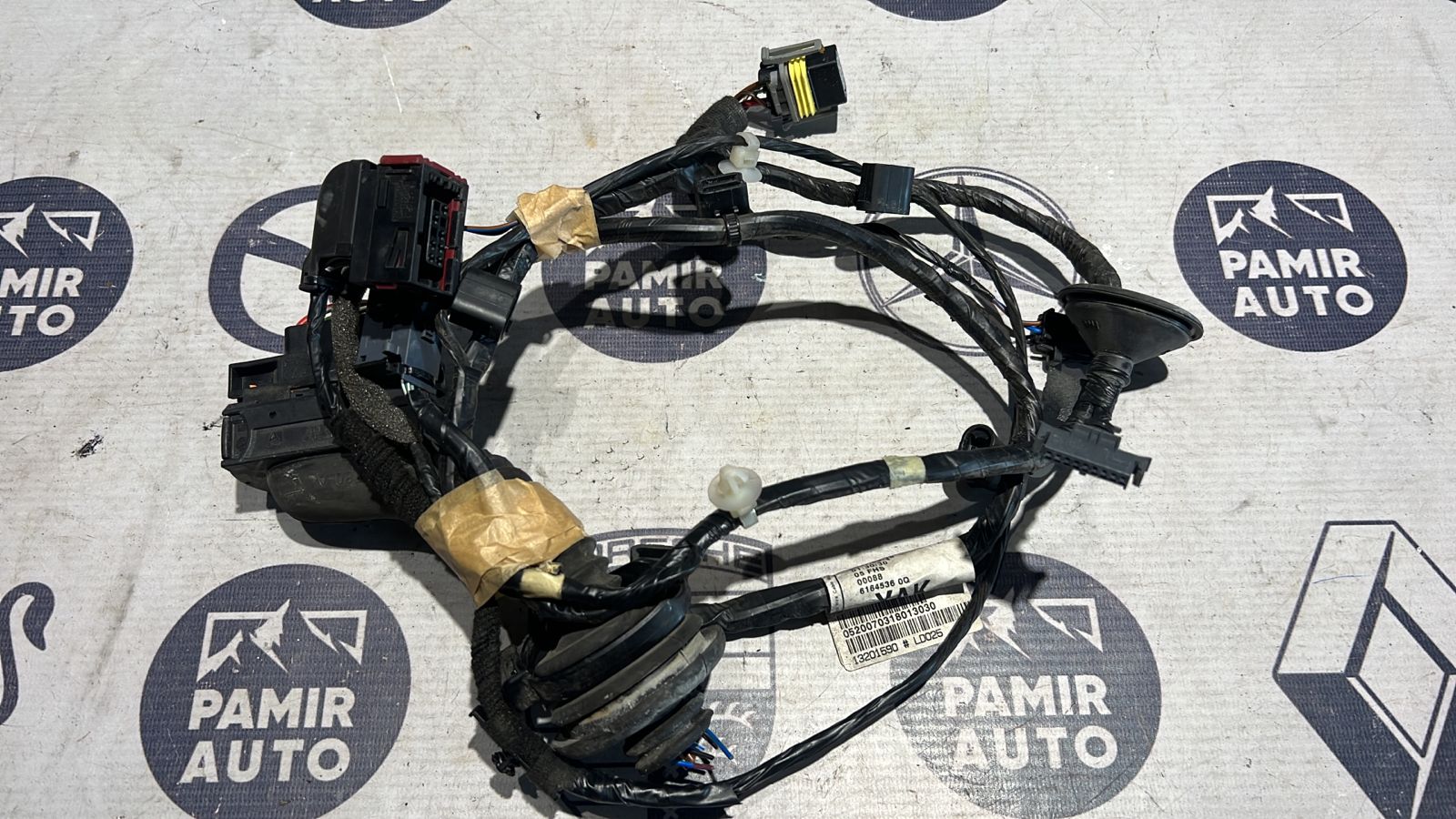 Проводка двери передняя левая Opel Zafira/B 2005-2014