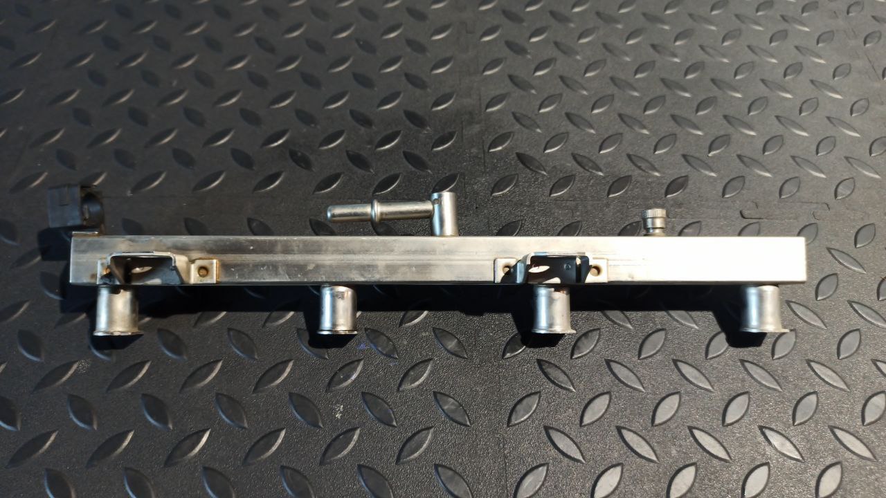 Рампа топливная BMW 3/E46 1998-2007