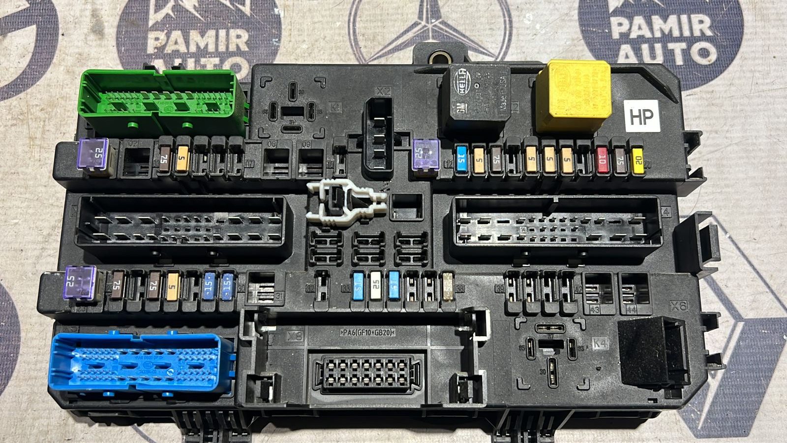 Блок предохранителей Opel Zafira/B 2005-2014