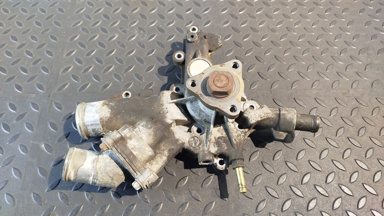 Насос водяной (Помпа) Opel Astra/H 2004-2014