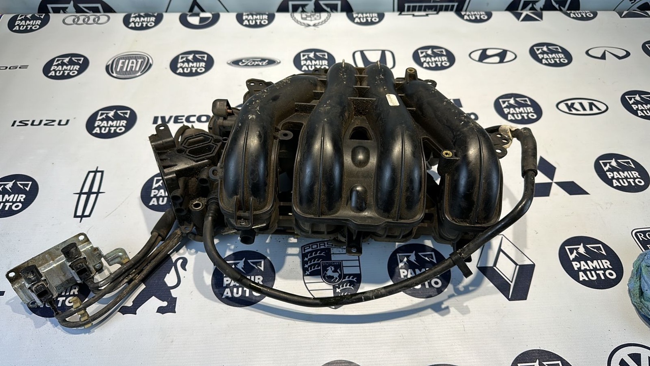 Коллектор впускной Ford C-Max 2003-2010