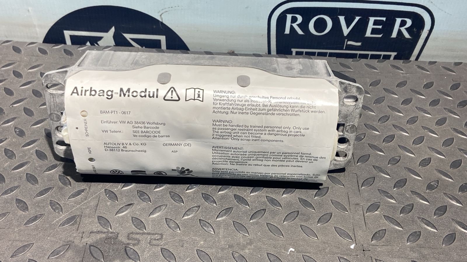 Подушка безопасности в торпедо Volkswagen Golf/5 2003-2009