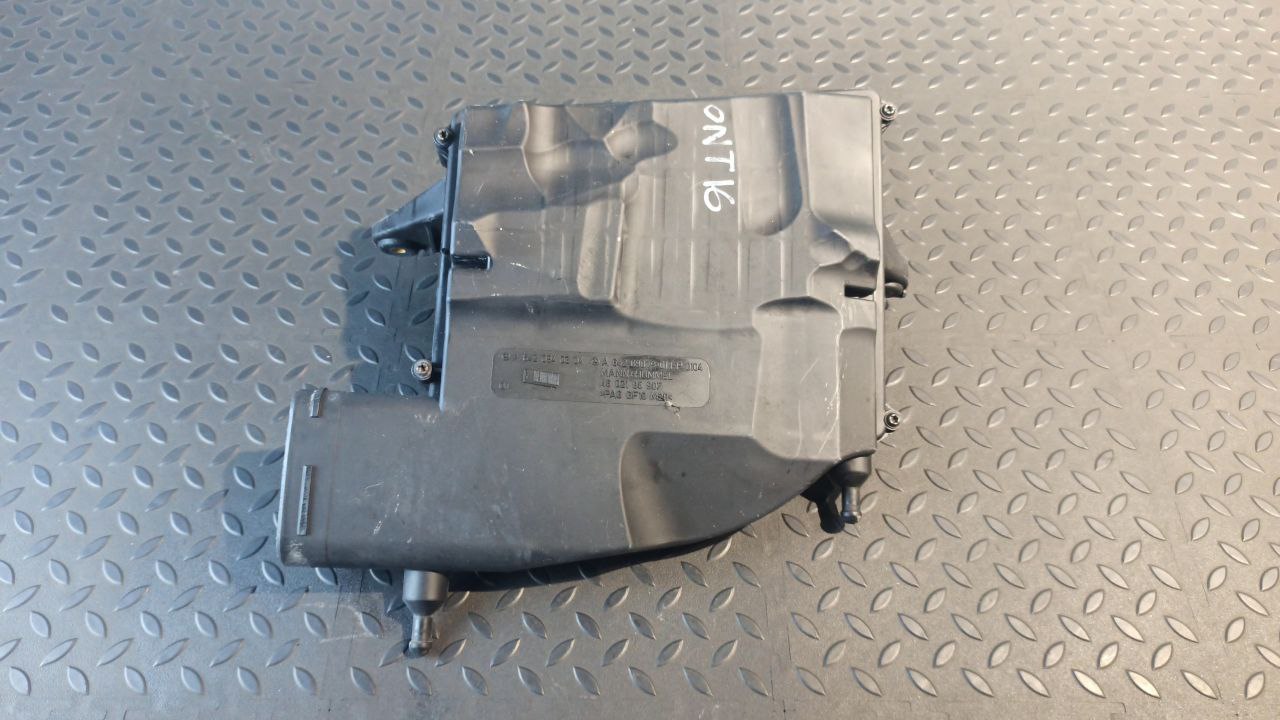 Корпус воздушного фильтра левый Mercedes E/W211 2002-2009