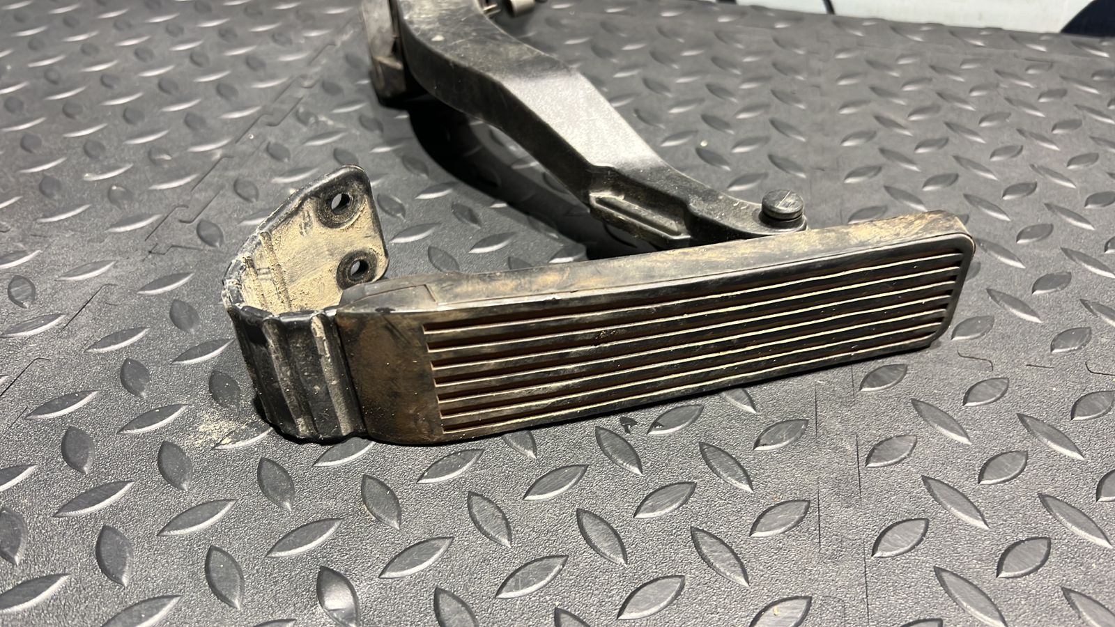 Педаль газа Mercedes C/W202 1993-2001