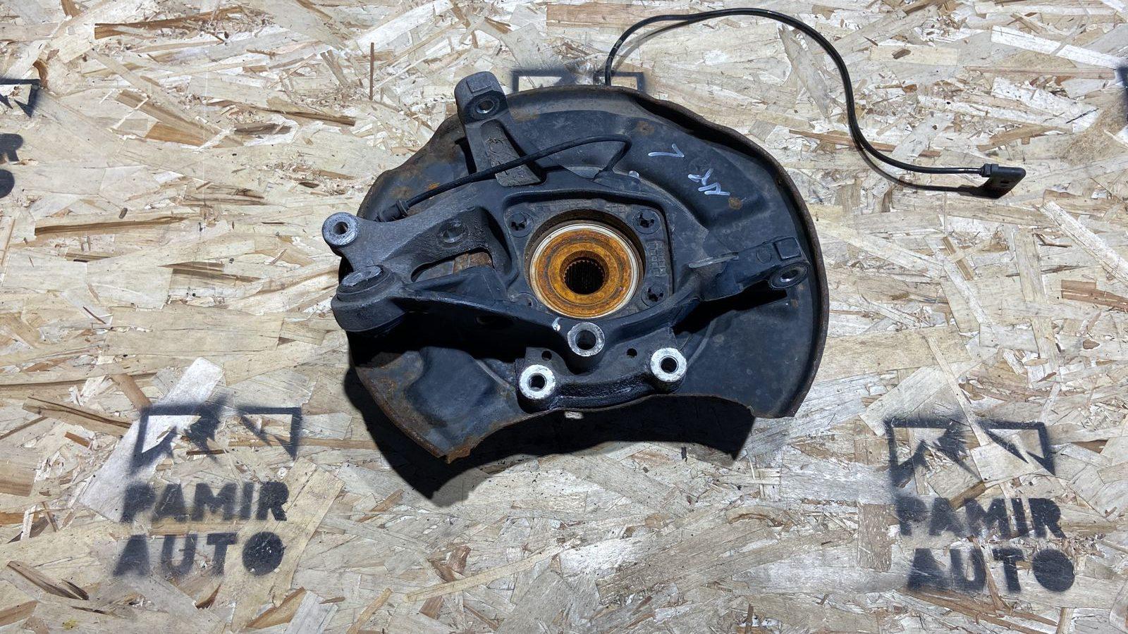 Кулак поворотный задний левый Mercedes E/W211 2002-2009