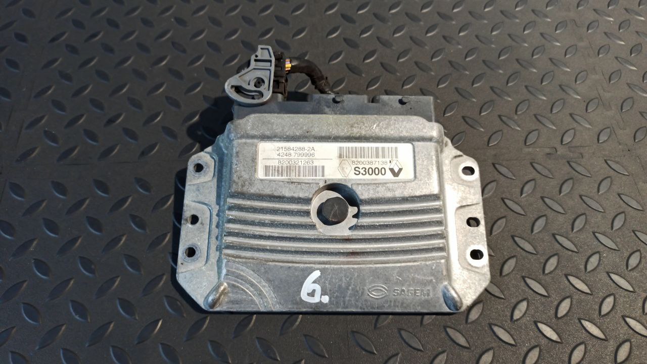 Блок управления двигателем Renault Scenic/2 2003-2009