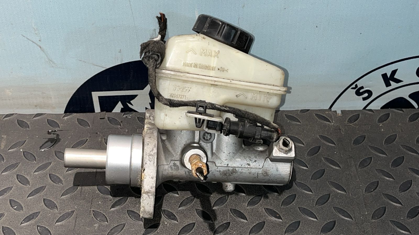 Цилиндр тормозной главный Opel Astra/H 2004-2014