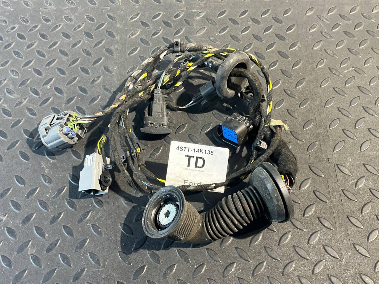 Проводка двери передняя правая Ford Mondeo/3 2000-2007