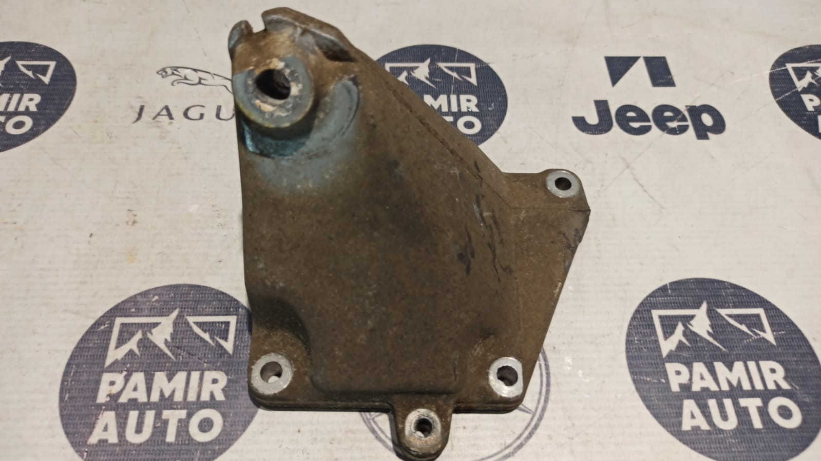 Кронштейн двигателя Mercedes E/W211 2002-2009