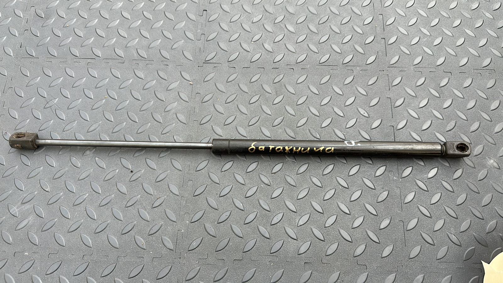 Амортизатор двери багажника Opel Zafira/B 2005-2014