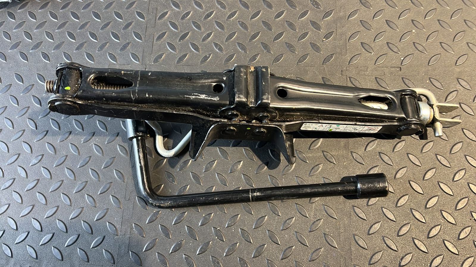 Домкрат Renault Sandero 2009-2014