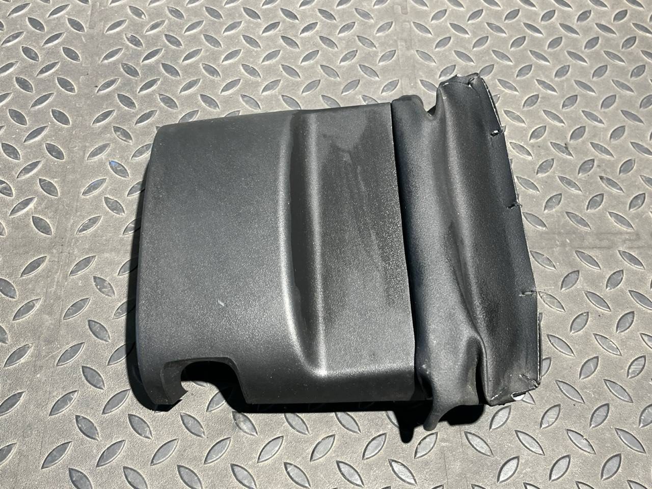 Кожух рулевой колонки верхний Ford Mondeo/3 2000-2007