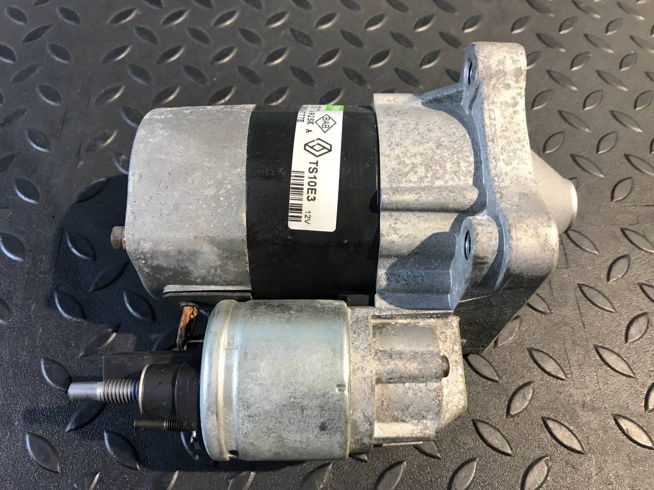 Стартер Renault Megane/2 2002-2009