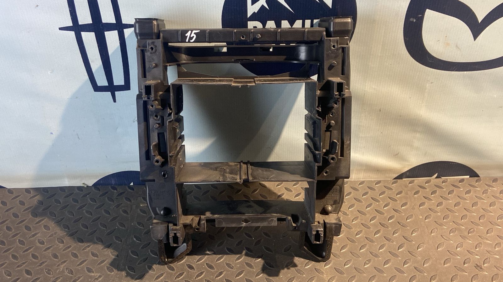 Рамка магнитолы Mercedes C/W203 2000-2008