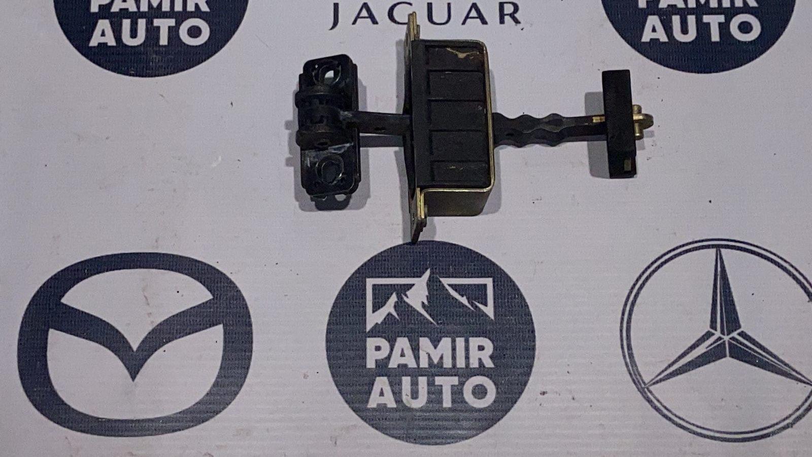 Ограничитель двери задний Mercedes C/W203 2000-2008