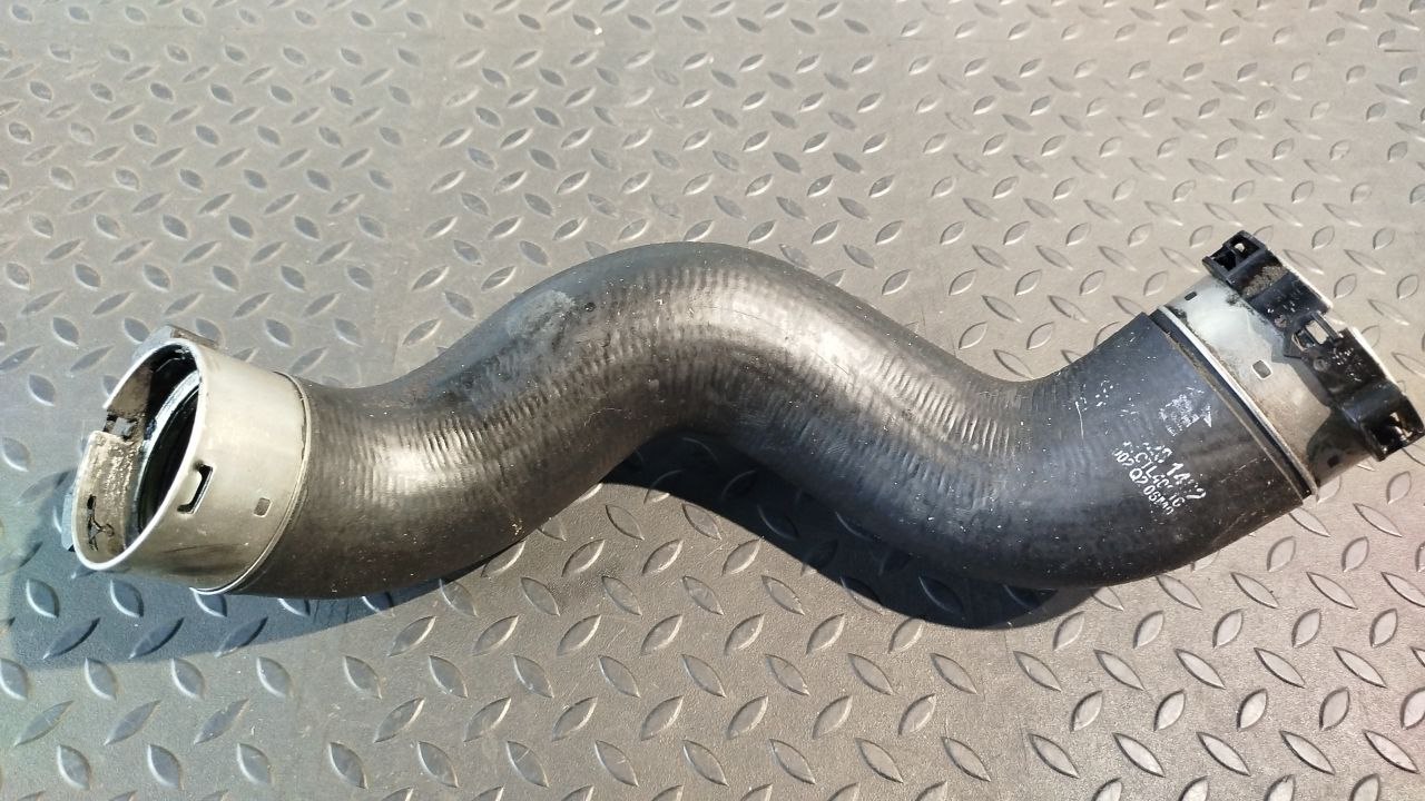 Патрубок интеркулера Mercedes C/W204 2006-2015