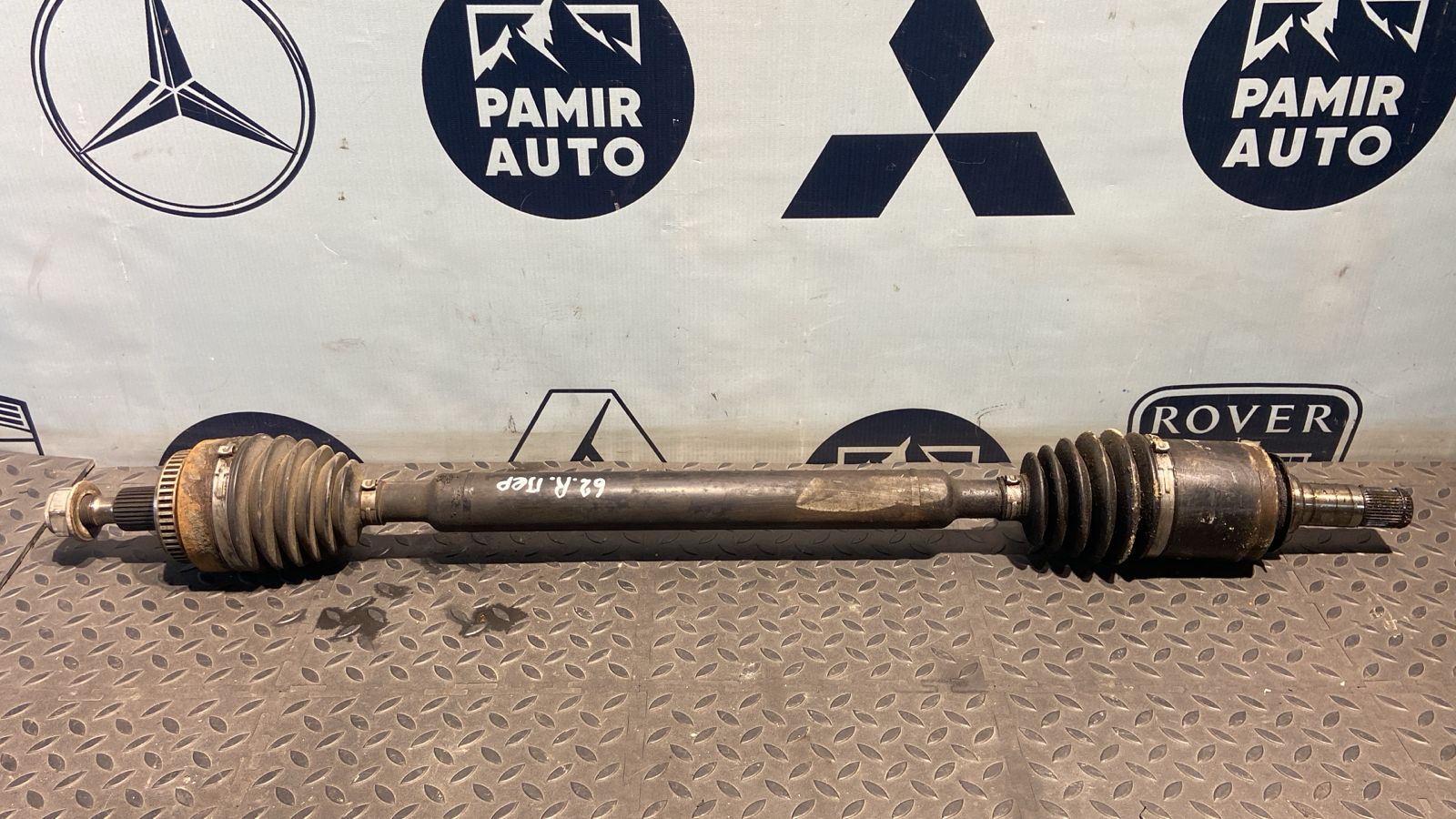 Полуось передняя правая Mercedes M/W163 1997-2005