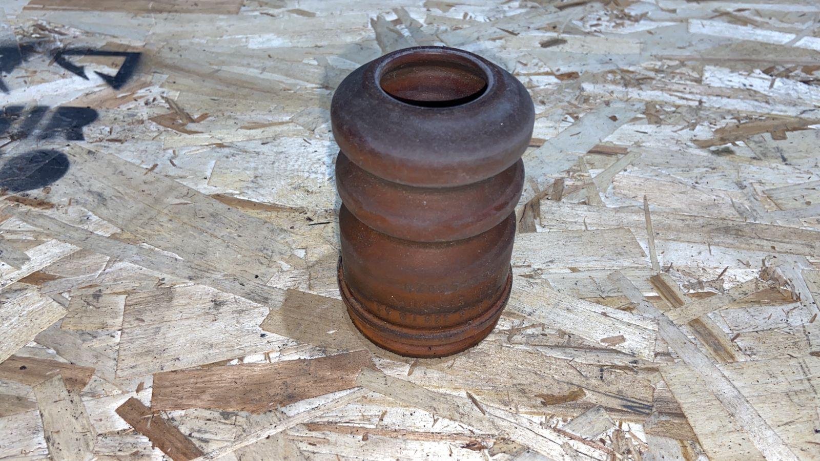 Отбойник амортизатора передний Mercedes C/W203 2000-2008